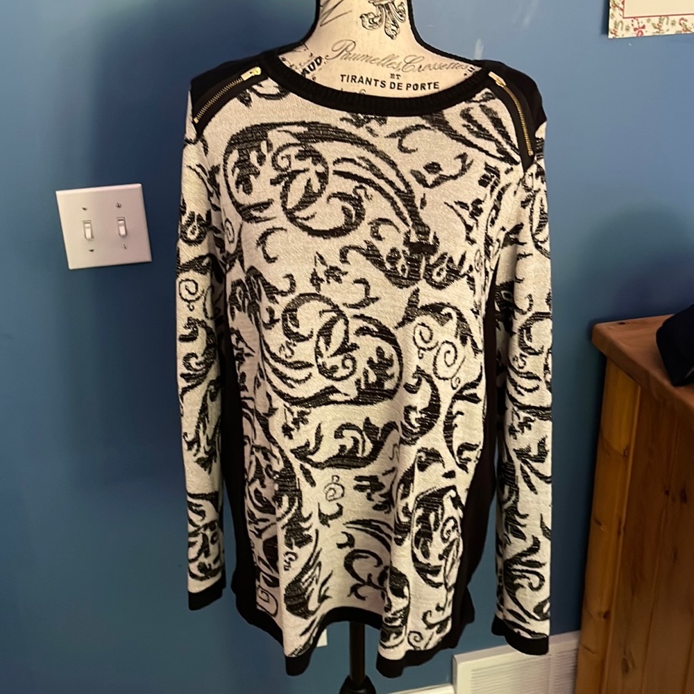 Women’s sweater